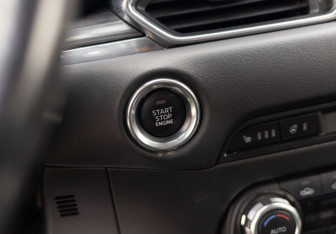 Подержанный автомобиль Mazda CX-5 2018 года (14 фото)