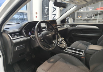 Подержанный автомобиль Haval M6 2023 года (8 фото)