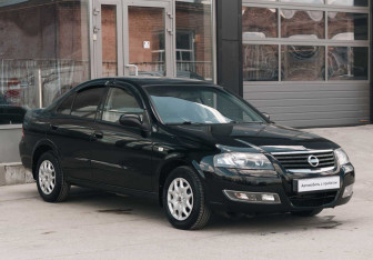 Подержанный автомобиль Nissan Almera Classic 2011 года (3 фото)