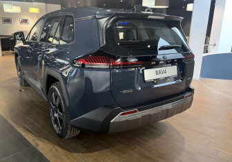 Новый Toyota RAV4 2026 (9 фото)