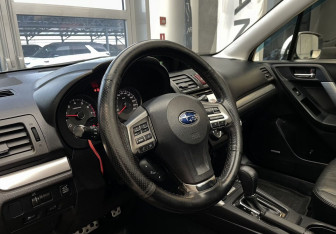 Подержанный автомобиль Subaru Forester Suv 2014 года (9 фото)