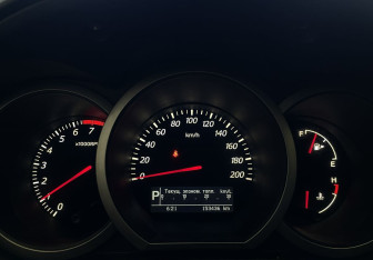 Подержанный автомобиль Suzuki Grand Vitara 2010 года (11 фото)