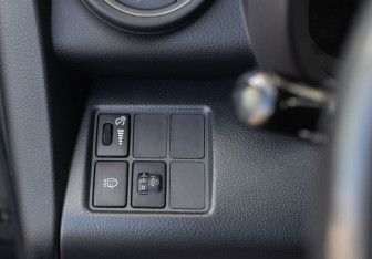 Подержанный автомобиль Toyota RAV4 2007 года (19 фото)