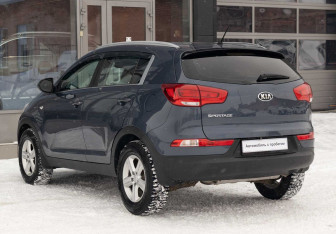 Подержанный автомобиль Kia Sportage 2014 года (7 фото)