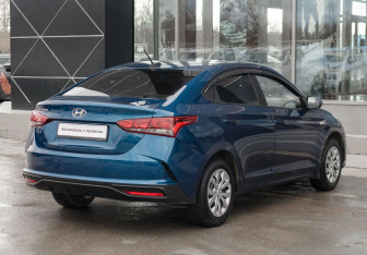 Подержанный автомобиль Hyundai Solaris Sedan 2021 года (5 фото)