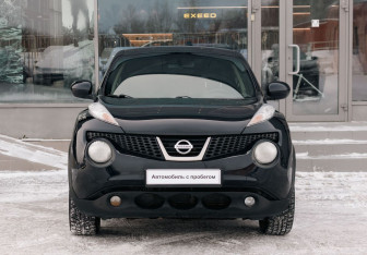 Подержанный автомобиль Nissan Juke 2011 года (2 фото)