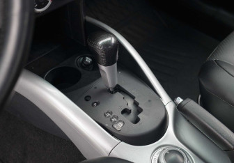 Подержанный автомобиль Mitsubishi Outlander 2007 года (15 фото)