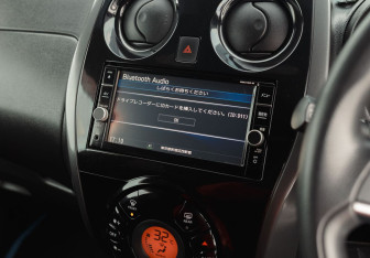 Подержанный автомобиль Nissan Note 2019 года (13 фото)