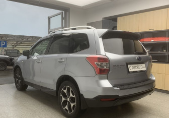 Подержанный автомобиль Subaru Forester Suv 2013 года (4 фото)