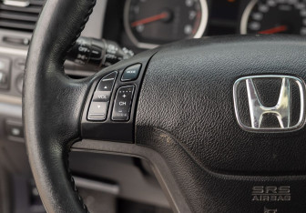 Подержанный автомобиль Honda CR-V 2011 года (12 фото)