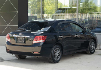 Подержанный автомобиль Toyota Allion 2016 года (5 фото)
