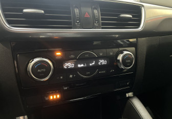 Подержанный автомобиль Mazda CX-5 2015 года (16 фото)