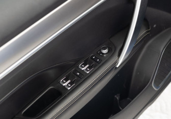 Подержанный автомобиль Geely Coolray 2020 года (16 фото)