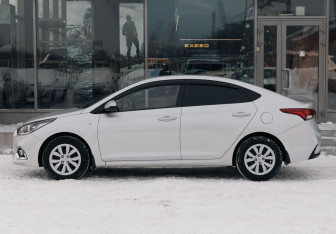 Подержанный автомобиль Hyundai Solaris Sedan 2018 года (8 фото)