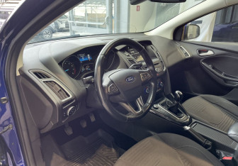 Подержанный автомобиль Ford Focus Sedan 2018 года (12 фото)