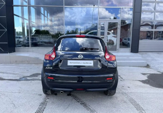 Подержанный автомобиль Nissan Juke 2013 года (5 фото)
