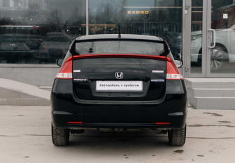 Подержанный автомобиль Honda Insight Hatchback 2009 года (6 фото)