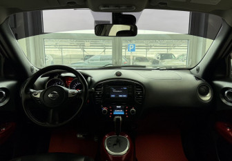 Подержанный автомобиль Nissan Juke 2011 года (11 фото)