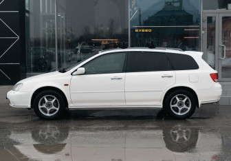 Подержанный автомобиль Honda Avancier Wagon 2000 года (8 фото)