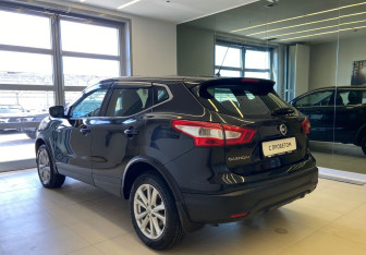 Подержанный автомобиль Nissan Qashqai 2016 года (7 фото)