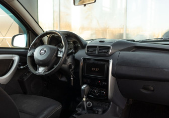 Подержанный автомобиль Nissan Terrano 2019 года (10 фото)