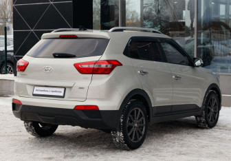 Подержанный автомобиль Hyundai Creta 2018 года (5 фото)