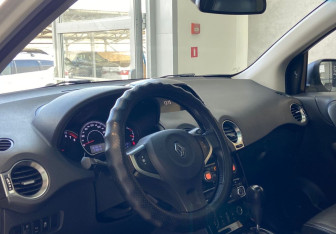 Подержанный автомобиль Renault Koleos 2013 года (8 фото)