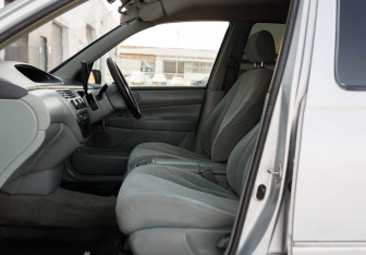 Подержанный автомобиль Toyota Vista Wagon 1998 года (17 фото)