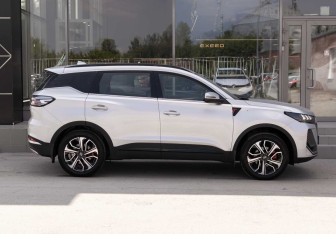 Подержанный автомобиль Chery Tiggo 7 Pro Max 2024 года (4 фото)