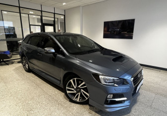 Подержанный автомобиль Subaru Levorg 2015 года (4 фото)