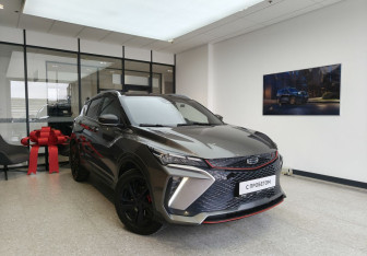 Подержанный автомобиль Geely Coolray 2024 года (3 фото)