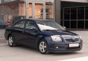 Подержанный автомобиль Toyota Avensis Sedan 2007 года (3 фото)