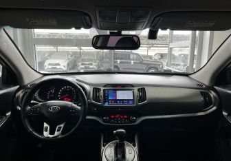 Подержанный автомобиль Kia Sportage 2012 года (9 фото)