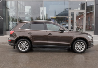 Подержанный автомобиль Audi Q5 2014 года (4 фото)