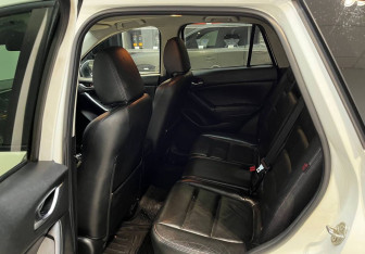 Подержанный автомобиль Mazda CX-5 2013 года (12 фото)