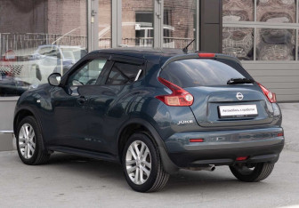 Подержанный автомобиль Nissan Juke 2013 года (7 фото)
