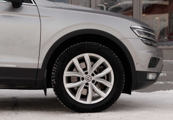 Подержанный автомобиль Volkswagen Tiguan 2018 года (9 фото)