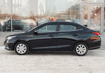 Подержанный автомобиль Changan Alsvin 2023 года (8 фото)