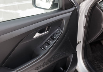 Подержанный автомобиль Hyundai Creta 2021 года (17 фото)