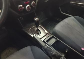 Подержанный автомобиль Subaru Forester Suv 2008 года (10 фото)