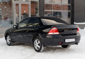 Подержанный автомобиль Nissan Almera Sedan 2006 года (7 фото)