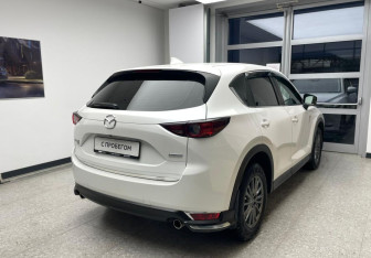 Подержанный автомобиль Mazda CX-5 2017 года (4 фото)