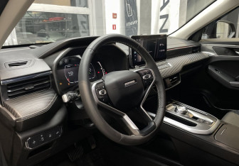 Подержанный автомобиль Haval Jolion 2024 года (11 фото)