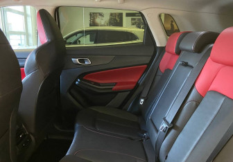 Подержанный автомобиль Changan CS55PLUS 2023 года (15 фото)