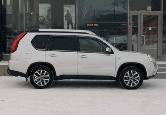 Подержанный автомобиль Nissan X-Trail 2012 года (4 фото)