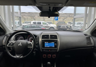 Подержанный автомобиль Mitsubishi ASX 2013 года (9 фото)