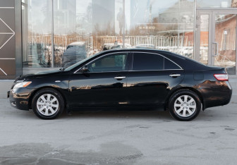 Подержанный автомобиль Toyota Camry Sedan 2006 года (8 фото)
