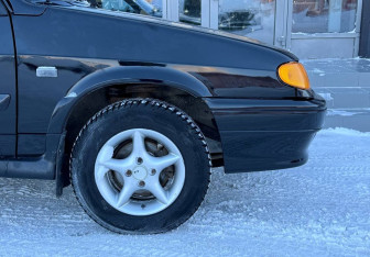 Подержанный автомобиль LADA (ВАЗ) 2114 2011 года (9 фото)