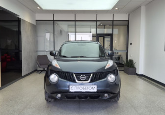 Подержанный автомобиль Nissan Juke 2011 года (2 фото)