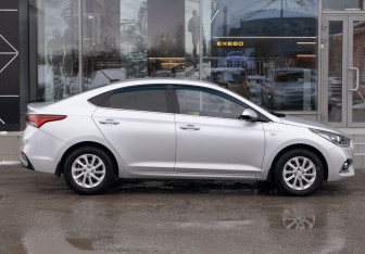 Подержанный автомобиль Hyundai Solaris Sedan 2017 года (4 фото)